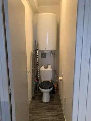Salle de bains dans l'établissement Les Gîtes des Serves