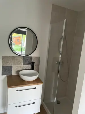Salle de bains dans l'établissement Villa poétique proche de Lyon