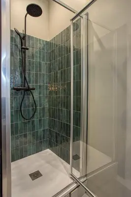 Salle de bains dans l'établissement Standing, élégance, appartement d'architecte
