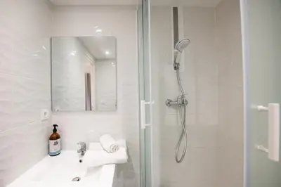 Salle de bains dans l'établissement Le Chavannes -Ecrin élégant & Cosy - Pentes de la Croix Rousse