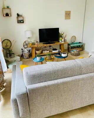 Télévision ou salle de divertissement dans l'établissement Gîte le grand chacel