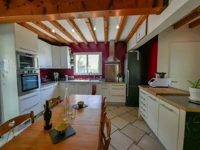 Cuisine ou kitchenette dans l'établissement Gite des Marronniers