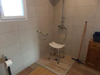 Salle de bains dans l'établissement Au Clos Decoeur