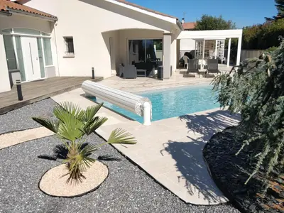 Piscine de l'établissement Chambre d'hôte dans une propriété avec piscine ou située à proximité