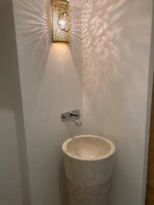 Salle de bains dans l'établissement CHAMBRES DES EAUX 28 