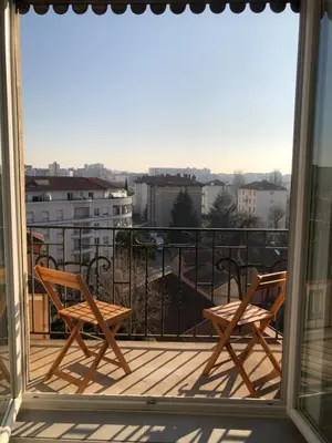 Balcon ou terrasse dans l'établissement Grand appartement 80m² - Suite parentale