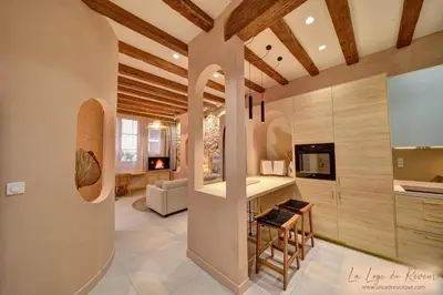 Télévision ou salle de divertissement dans l'établissement La Loge du Rêveur - Spa - Vieux-Lyon