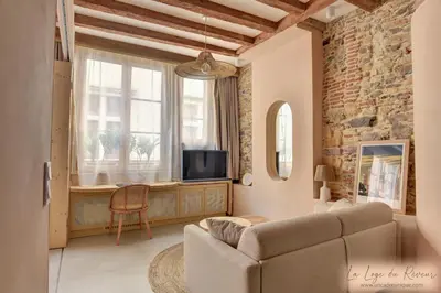 Télévision ou salle de divertissement dans l'établissement La Loge du Rêveur - Spa - Vieux-Lyon