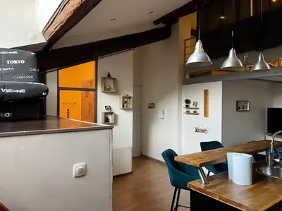 Télévision ou salle de divertissement dans l'établissement Pépite rare 8 personnes au cœur battant du Vieux Lyon