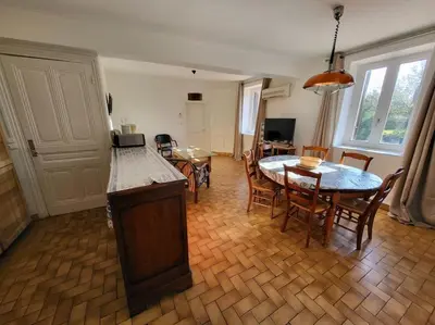 Télévision ou salle de divertissement dans l'établissement Gite la ferme des maraîchers