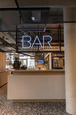 Salon ou bar de l'établissement Ibis Bourgoin Jallieu Medipole