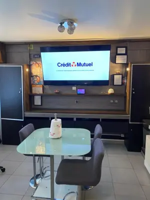 Télévision ou salle de divertissement dans l'établissement Zola