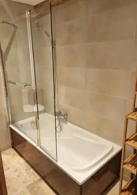 Salle de bains dans l'établissement Le Chalet