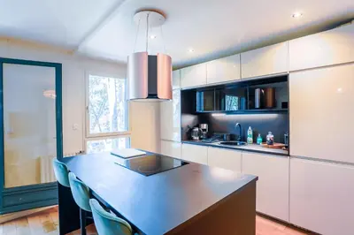 Cuisine ou kitchenette dans l'établissement Lyon Premium - LuxeZen SPA