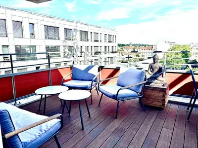 Balcon ou terrasse dans l'établissement T2 Little Bohême proche hôpitaux terrasse plein ciel