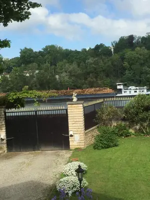 Jardin de l'établissement Comme à la maison !