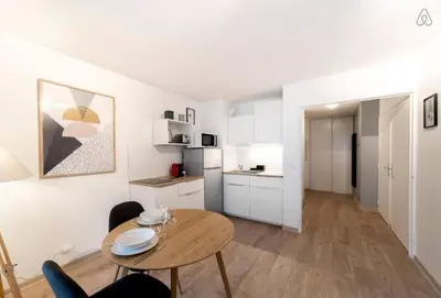 Cuisine ou kitchenette dans l'établissement All in Lyon | Cocon Part-Dieu avec balcon