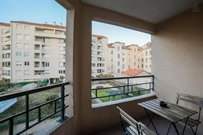 Balcon ou terrasse dans l'établissement All in Lyon | Cocon Part-Dieu avec balcon