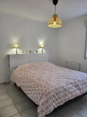 Un ou plusieurs lits dans un hébergement de l'établissement ROOFTOP 3 CHAMBRES, TERRASSE, GARAGE