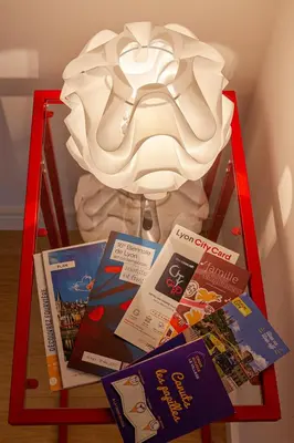 Bibliothèque dans l'appartement