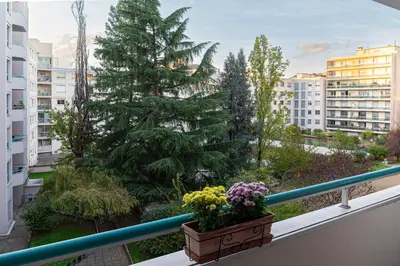 Balcon ou terrasse dans l'établissement Parc Blandan - T2 calme lumineux et bien situé.