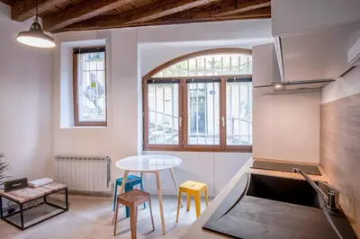 Coin salon dans l'établissement All in Lyon | Cocon authentique Vieux Lyon