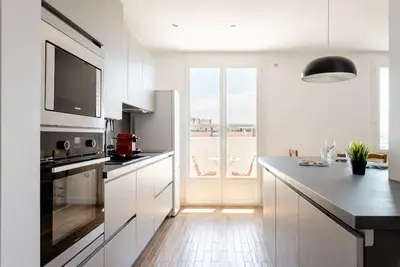 Cuisine ou kitchenette dans l'établissement LET'S - 50 m² - T2 Part Dieu / centre - Wifi