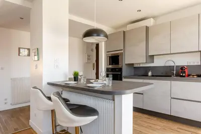 Cuisine ou kitchenette dans l'établissement LET'S - 50 m² - T2 Part Dieu / centre - Wifi