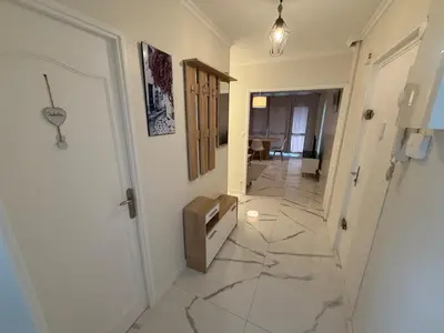 Plan de l'établissement Bel Appartement spacieux T4 avec 2 Parkings privée Gratuit