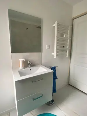 Salle de bains dans l'établissement Petit château