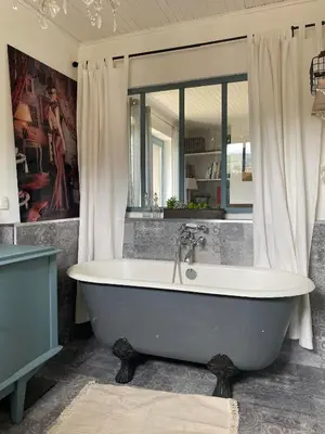 Salle de bains dans l'établissement Maison sur cour