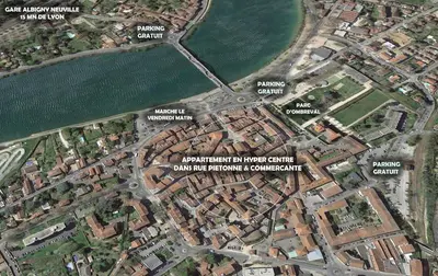 Vue générale sur Neuville-sur-Saône ou vue de la ville depuis l'appartement