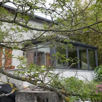 Agréable logement indépendant avec véranda