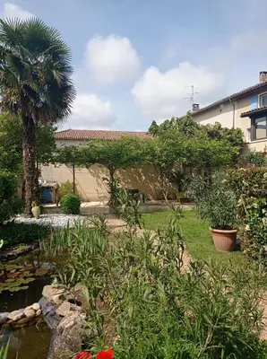 Jardin de l'établissement Chambres d'hôtes - Les Varennes