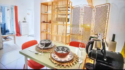 Cuisine ou kitchenette dans l'établissement Proche Hôpital LyonSud Metro B Calme et WiFi